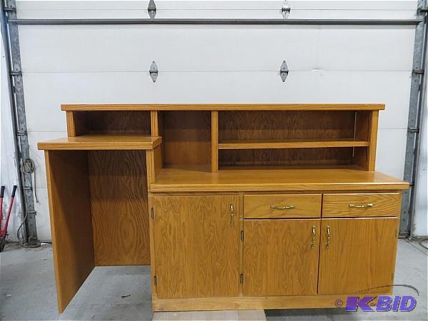 lot 21 image: Custom Oak Bar with shelves and closed storag...