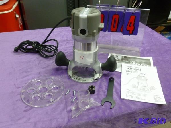 lot 4 image: Craftsman 1.75 hp fixed base router. 14 and ...