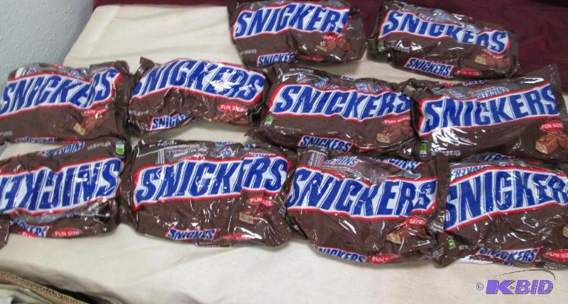 Qty 10 pkg of Fun size snickers 11.18 oz exp ...