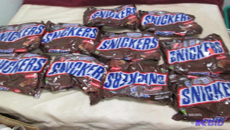 Qty 10 pkg of Fun size snickers 11.18 oz exp ...