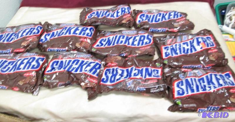 Qty 10 pkg of Fun size snickers 11.18 oz exp ...