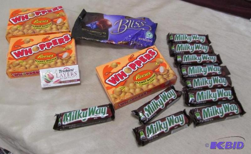 Qty 15 Reeses Whoppers, bag of Hersheys Bli...