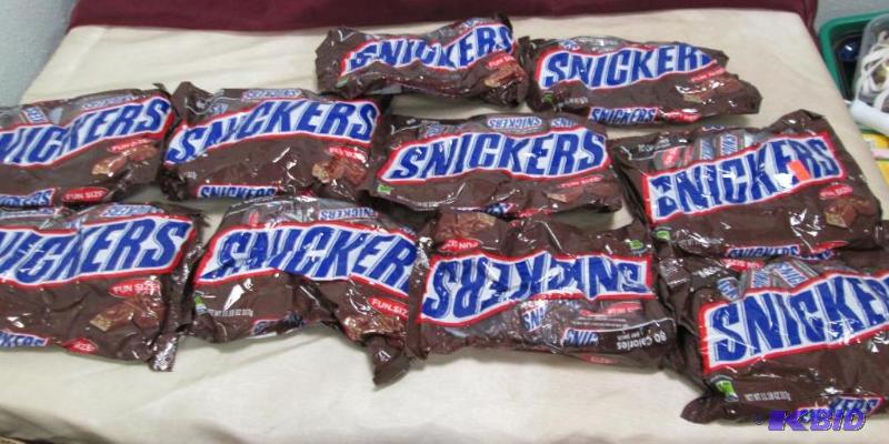 Qty 10 pkg of Fun size snickers 11.18 oz exp ...