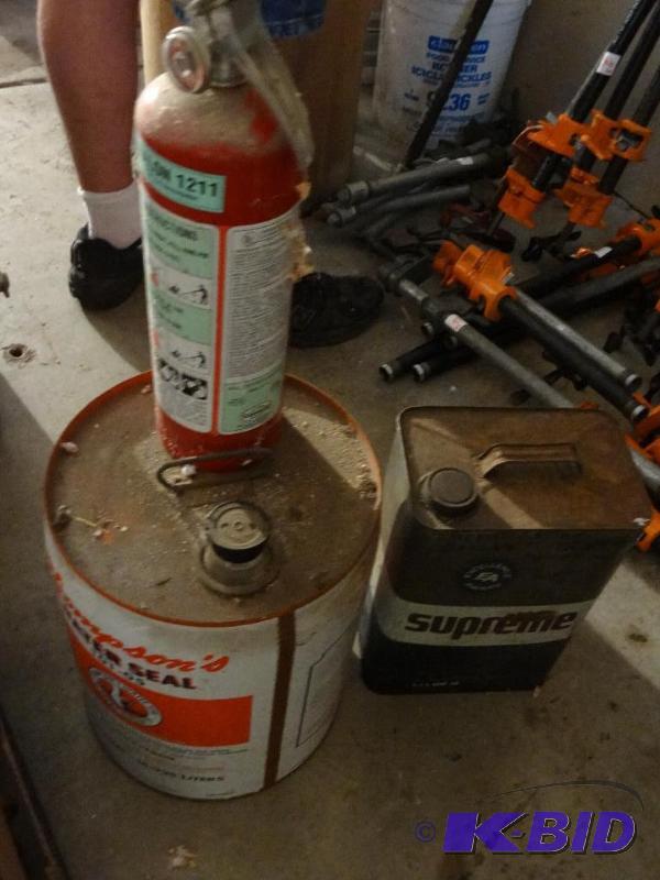 lot 105 image: Partial Can o Thompsons Water Seal Fully Char...
