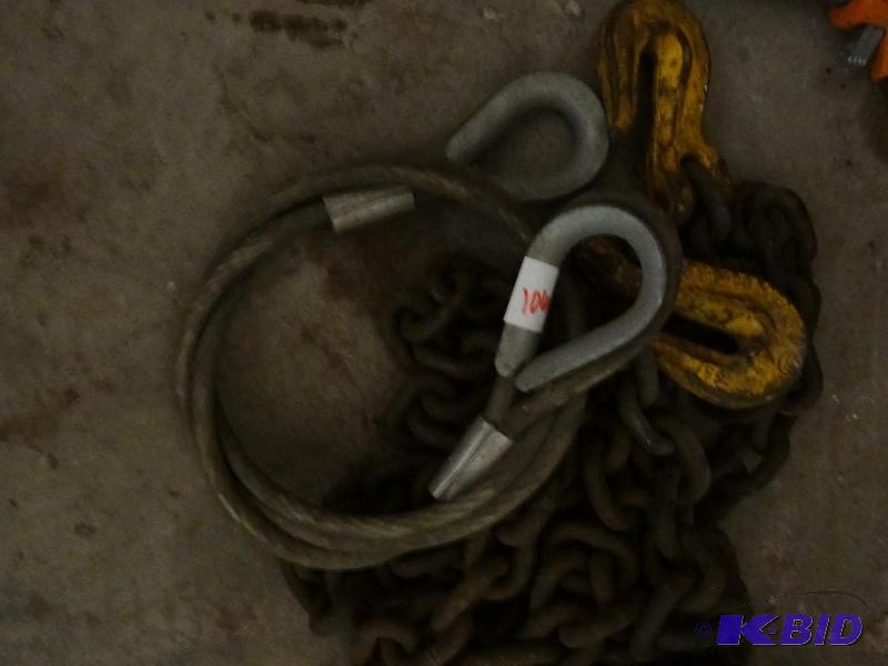 lot 106 image: Lifting Cable. 10 Heavy Duty Log Chain...