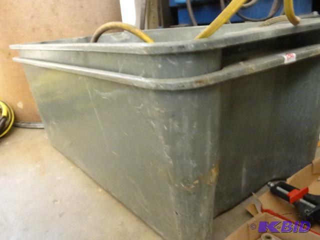 lot 130 image: 3 plastic tubs...