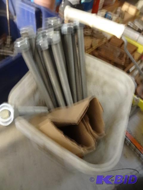 lot 140 image: Threaded rod. 18" lons. Nut on one end. ...