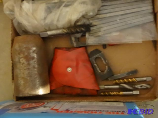 lot 145 image: Bolt extractor set. Thread mill ends. Machine...