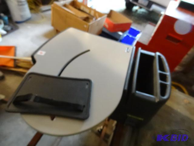 lot 168 image: In vehicle portable desk. Auto exec brand...