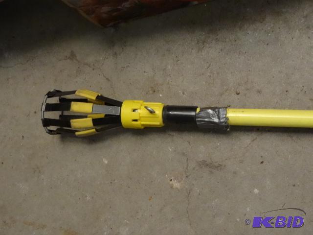 lot 169 image: Extend a pole light pole changer....