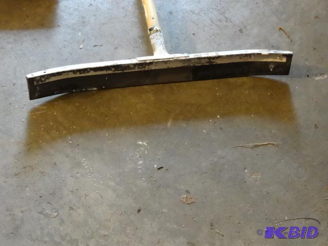 lot 179 image: Floor Squeegee...