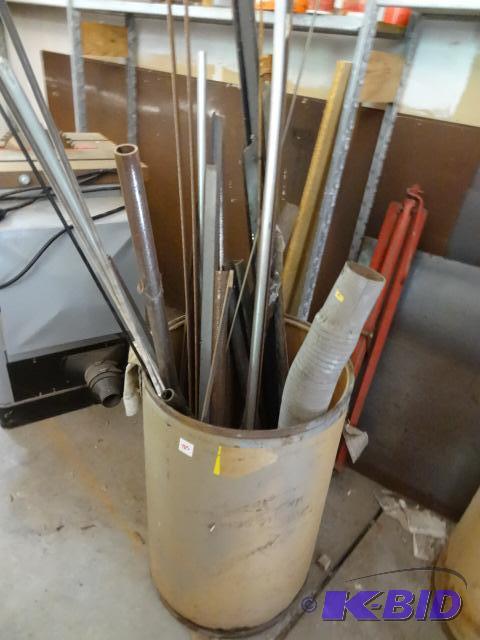 lot 185 image: Bin of misc steel...