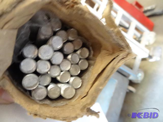lot 188 image: Threaded rod. 24 pieces. 38...
