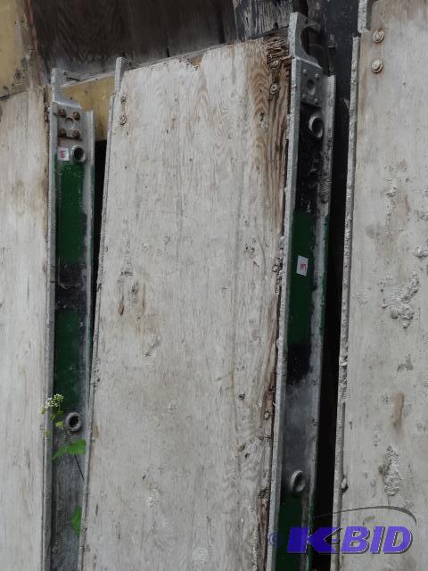 lot 197 image: 19 x 60 aluminum plank.Wood top....