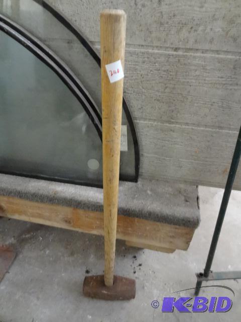lot 240 image: Large sledge hammer...