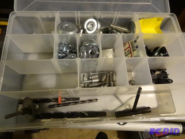 lot 276 image: Plano plastic hardware case with misc adjusta...