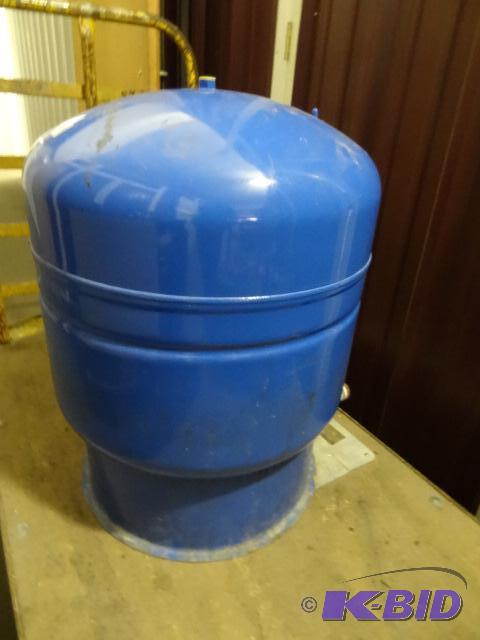 lot 59 image: Champion NSF well tank. 22 x 30...