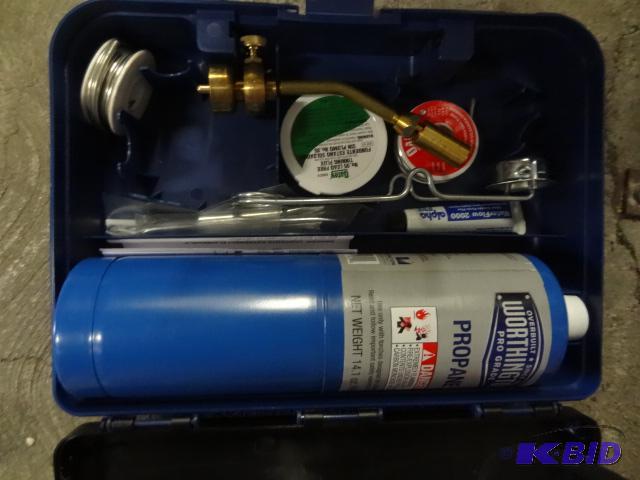 lot 61 image: Mag torch propane torch kit. New...
