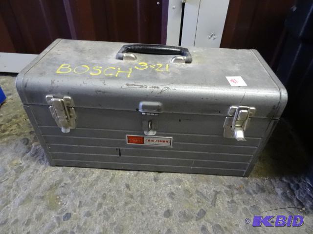 lot 81 image: Bosch belt sander. 1274DVS. In a Craftsman to...