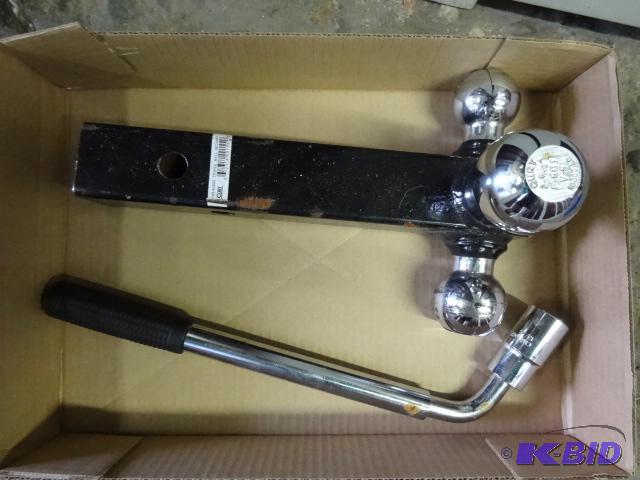 lot 83 image: Tri ball receiver hitch. 1316 tire lug wrenc...