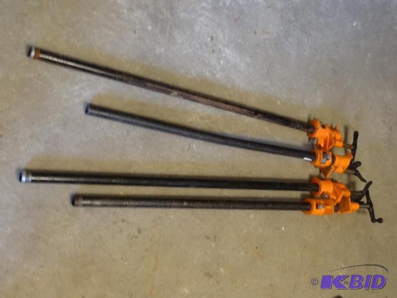 lot 91 image: 4-30" Pipe Clamps...