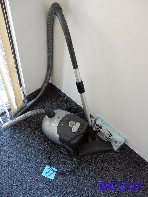 Vacuum Cleaner