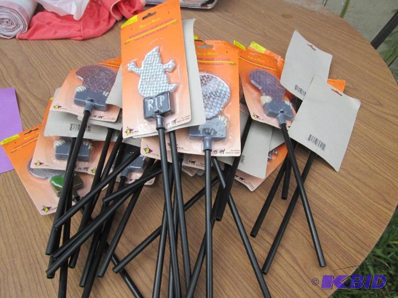 large lot of holographic light up wands- 2 ba...
