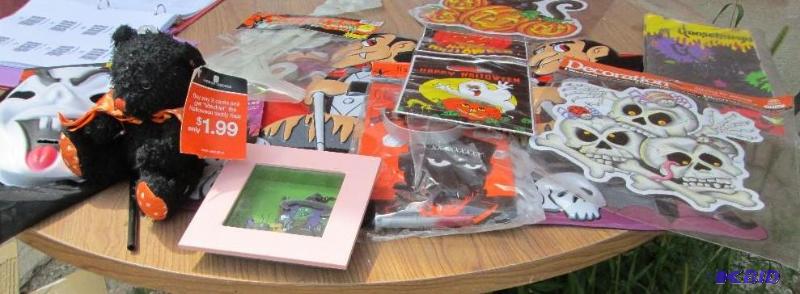 mixed halloween lot- goodie bags, teeth, dcor...
