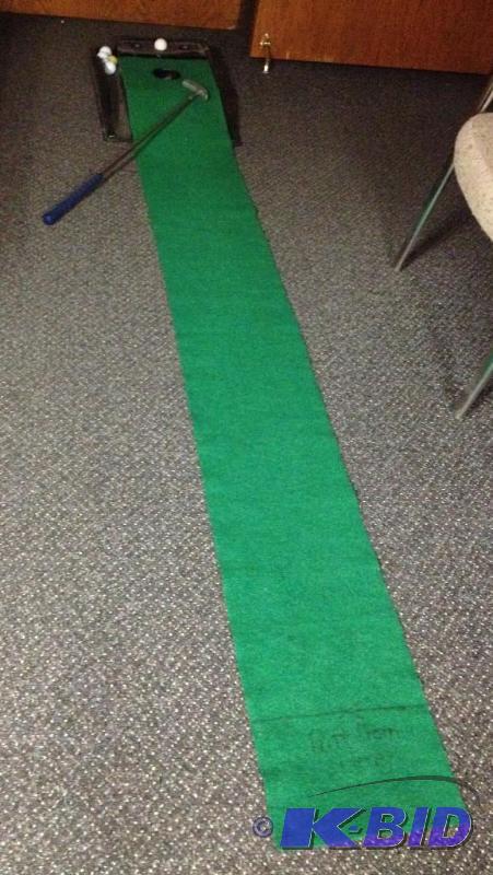 Putting Green, Putter and Golf Balls
