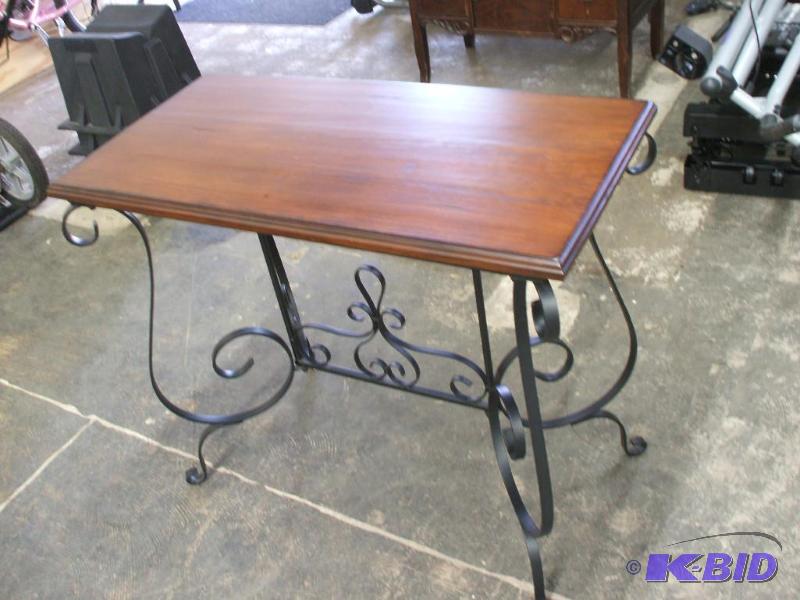 Accent Table
