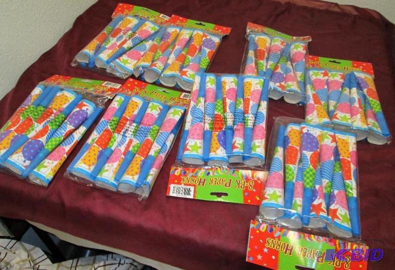 lot 195 image: Qty 8 8-pk paper horns...