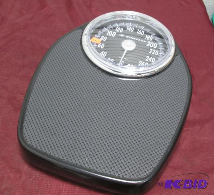 lot 273 image: Bowflex scale black with big numbers easy to ...