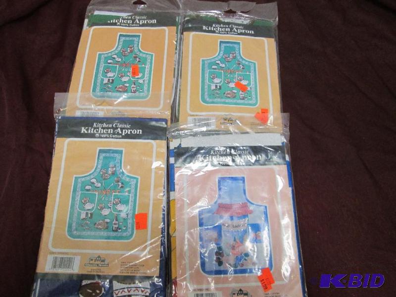 lot 305 image: Qty 1 Kitchen Apron-Fruit Cocktail, Qty 3 Chi...