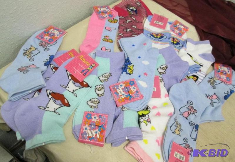 lot 31 image: Qty 15 U-Girl socks and Griffin socks size 9-...