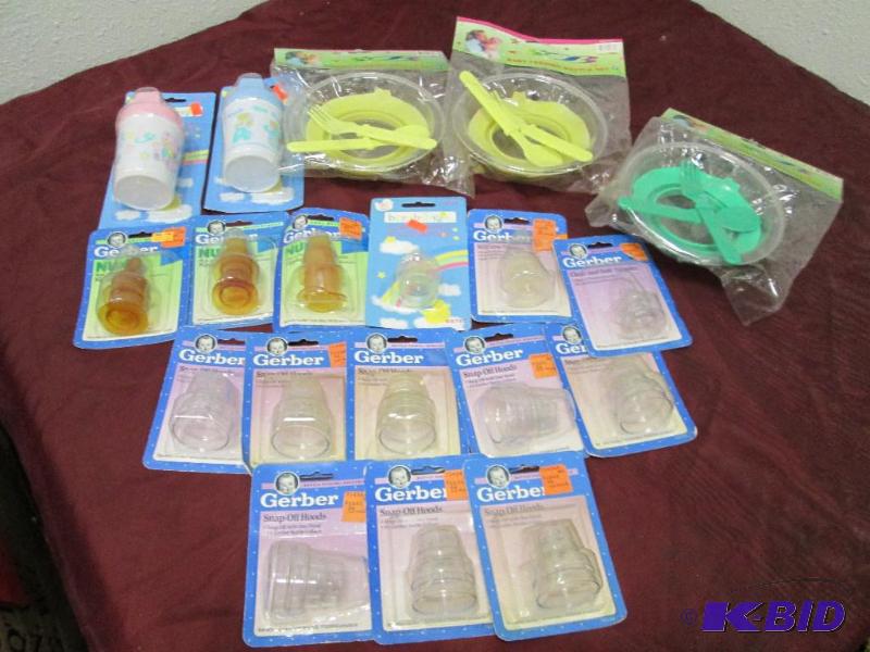 lot 324 image: Qty 3 Baby feeding bottle set ( is a bowl, sp...