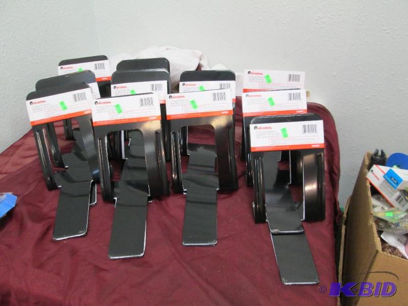 lot 330 image: Qty 11 9 Deluxe Bookends...