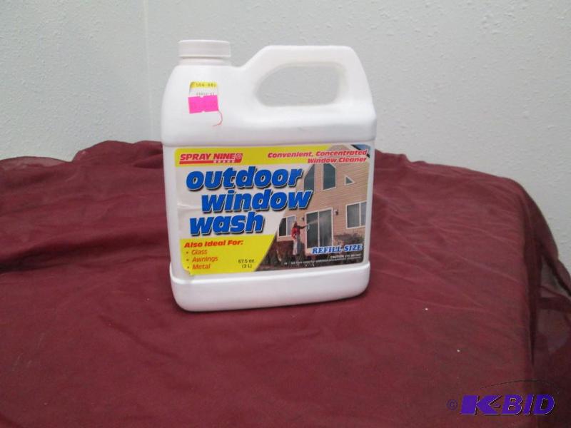 lot 367 image: Spray nine brand outdoor window wash used for...