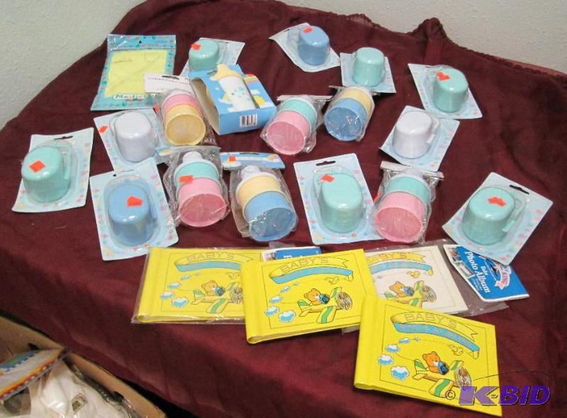 lot 43 image: Qty 10 Medici Baby travel pacifier case, 6-2 ...
