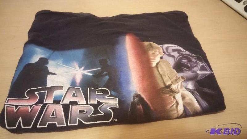 lot 119 image: Star Wars T-shirt Size kids Medium. Has been ...