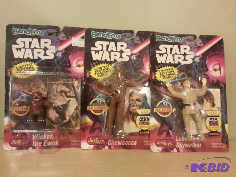 lot 144 image: Lot of 3 Bend-em Figures Wicket the Ewok, Lu...