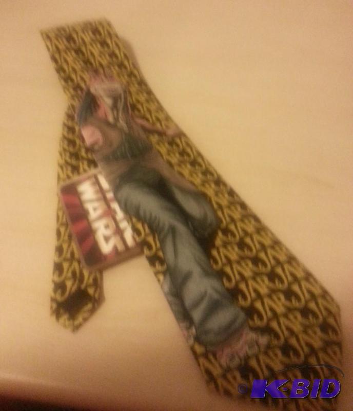 lot 155 image: Jar Jar Binks Necktie. New with Tags...