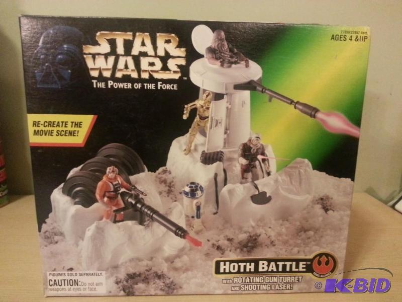 lot 162 image: Star Wars Power of the Force Hoth Battle Play...