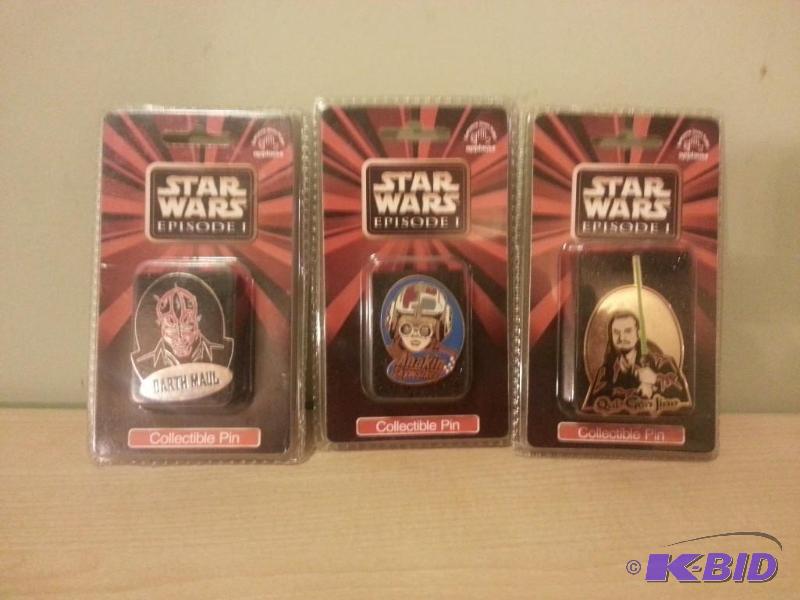 lot 169 image: Lot of 3 Applause Collectible Pins Darth Mau...