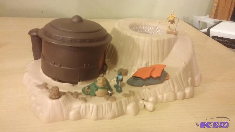 lot 188 image: Micro Machine Play set Jabbas Palace. Open wi...