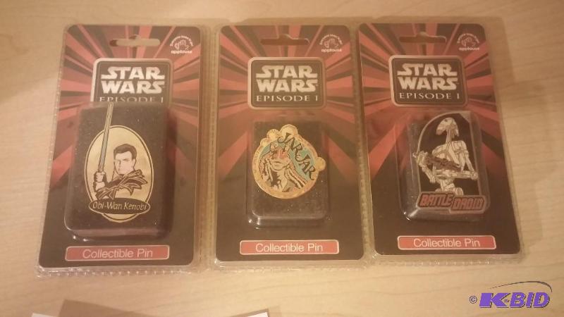 lot 193 image: Lot of 3 collectors pins by Applause Obi Wan...