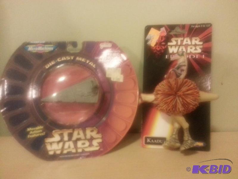 lot 38 image: Lot of 2 items. Kaadu Kosh Ball and Micro Mac...