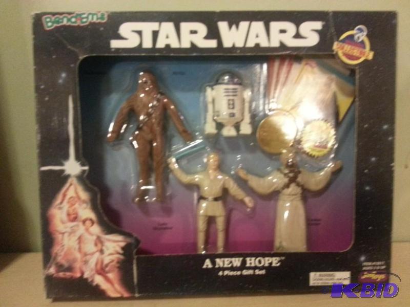 lot 84 image: Bend-ems Star Wars A New Hope 4 Piece Gift Se...
