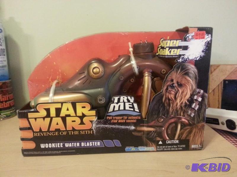 lot 98 image: Star Wars Revenge of the Sith Wookiee Water B...