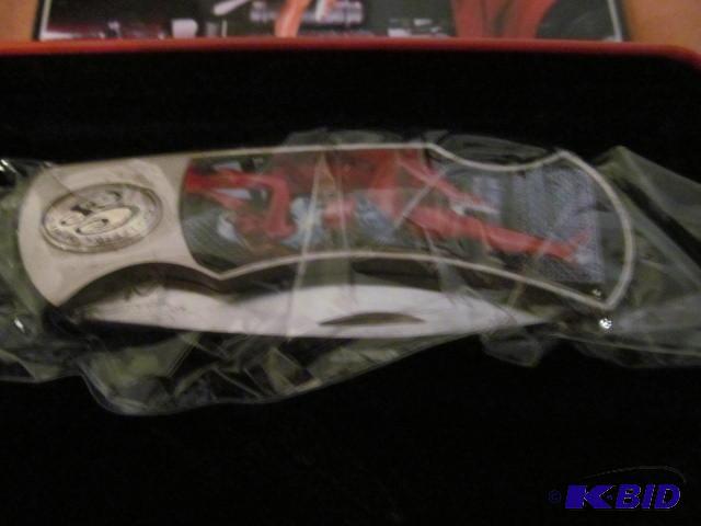 lot 65 image: Brand new in Box Hunting knives with eloquent...