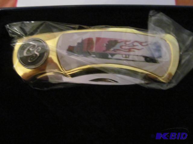 lot 68 image: Brand new in Box Hunting knives with eloquent...